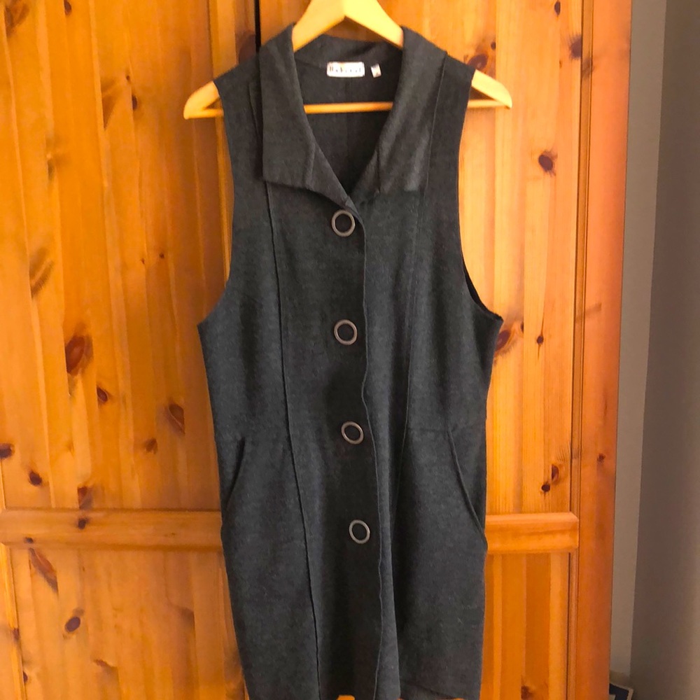 Habitat vest dress length gray soft fabric of rayon and spandex, slim fitting M